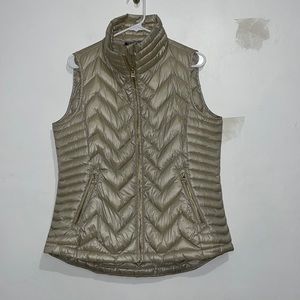 Size L Women’s Calvin Klein Cream/Gold Puffer Vest